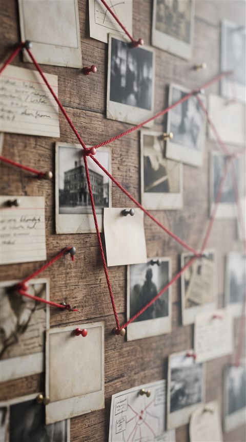 Minimal flat illustration of detective evidence board with photos and red strings, no readable writing, close-up detail with shallow depth of field, misty morning haze, dreamy, 9:16 aspect ratio